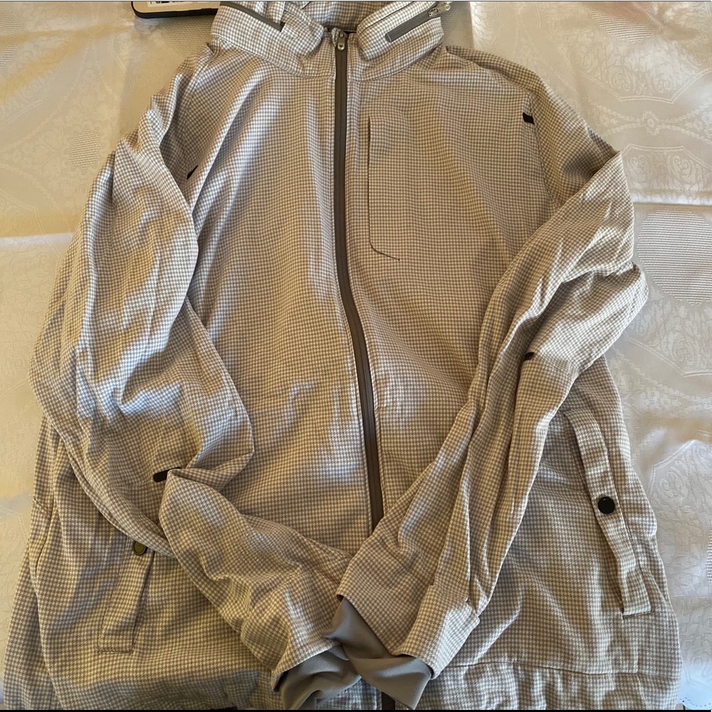 Lululemon sweater